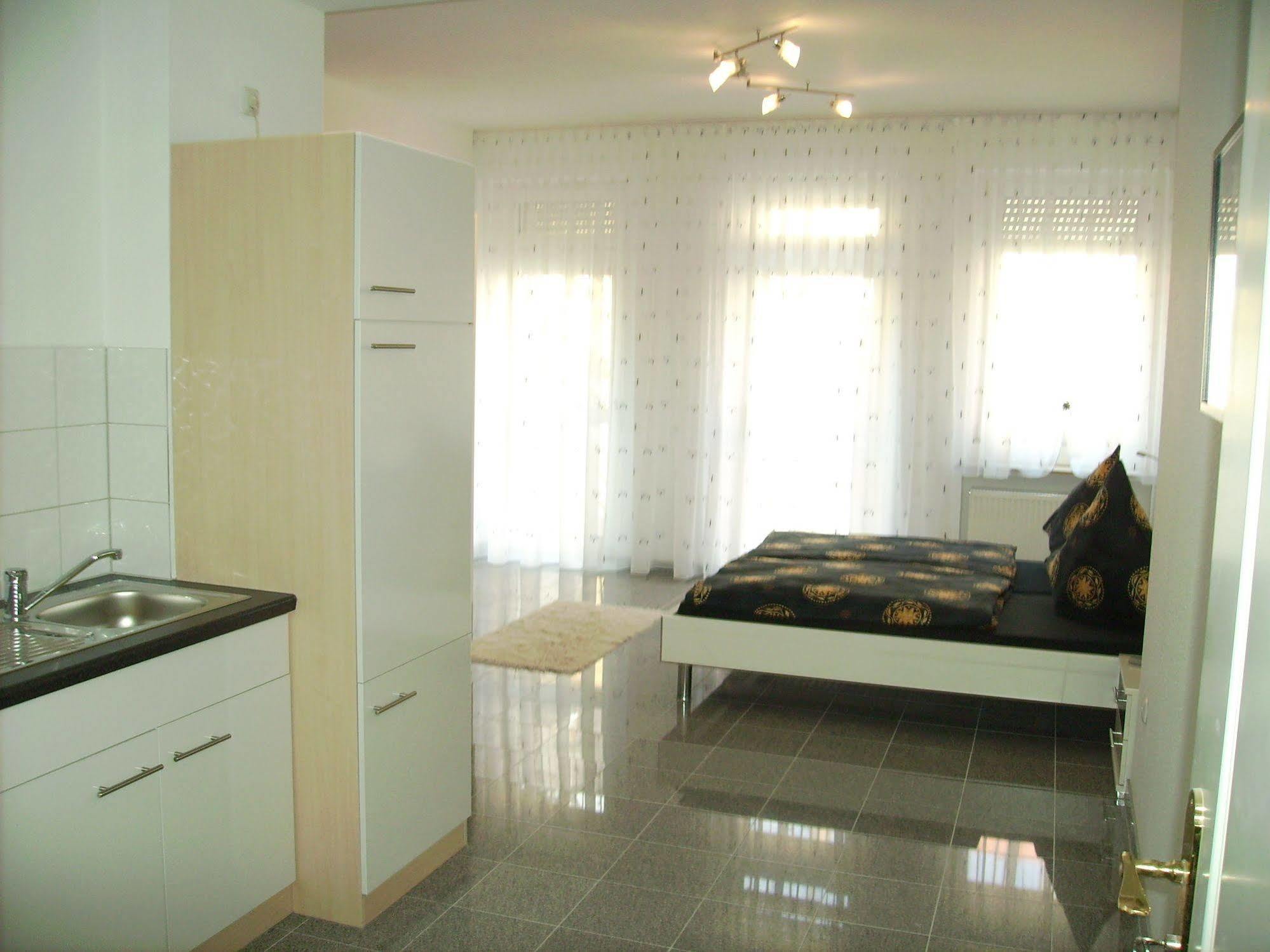 Boardinghouse - Stadtvilla Budget *