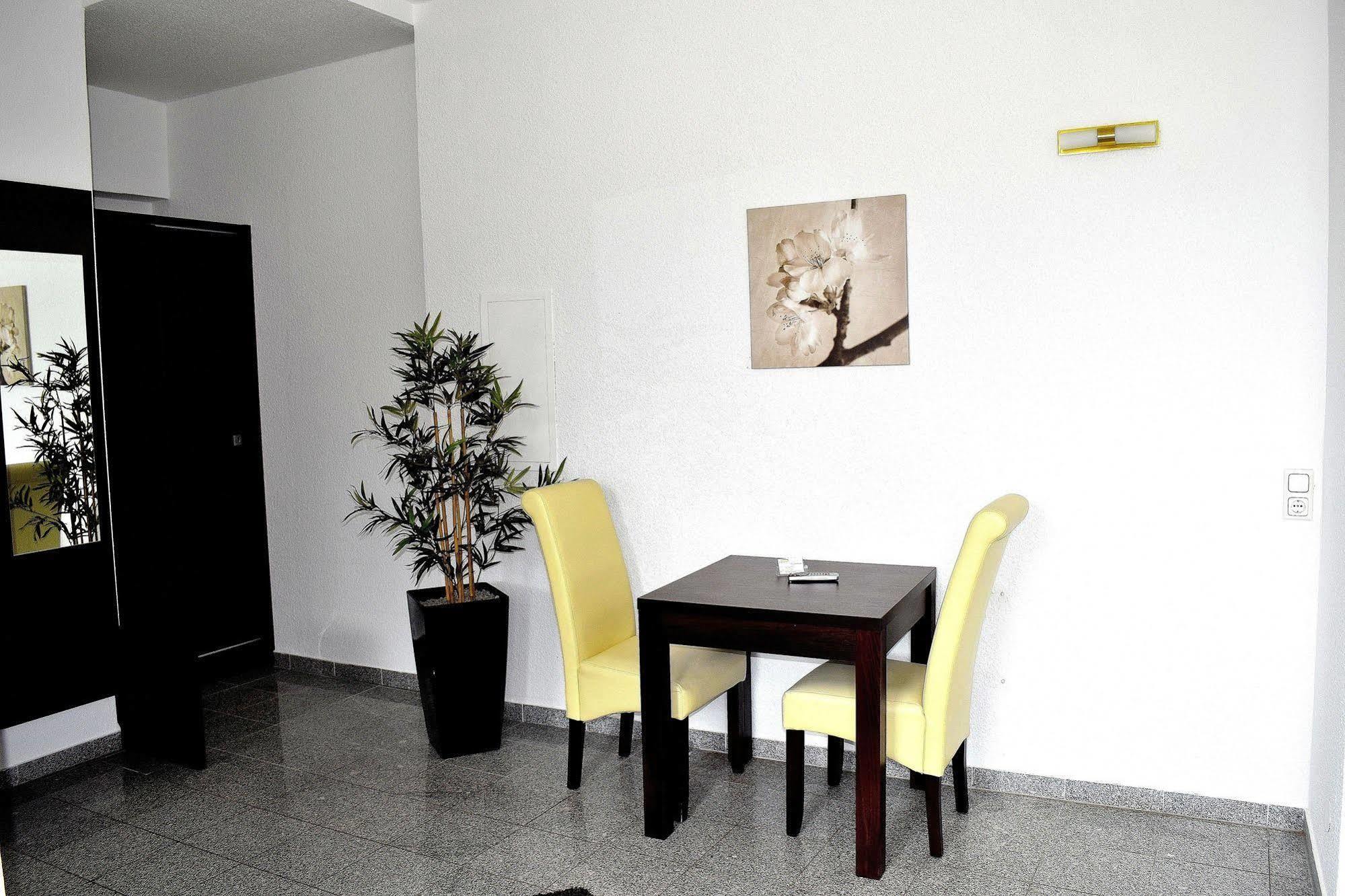 Apartment Boardinghouse - Stadtvilla Budget *